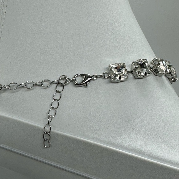 Express Large Rhinestone Crystal Silver Tone Necklace - Picture 4 of 8